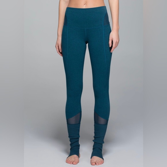 Lululemon Devi Yoga Pant - Picture 6 of 10